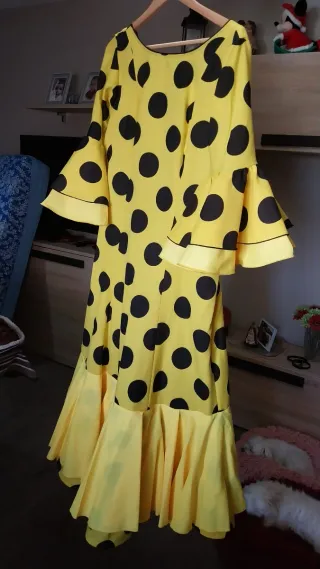 Vestido Flamenco Amarillo Lunares Negros