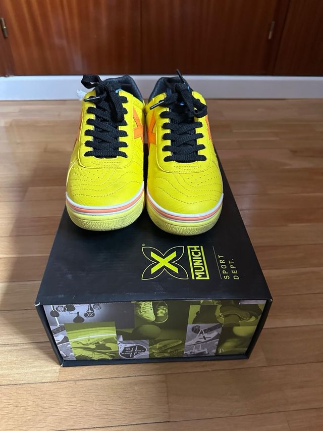 Zapatillas Munich Amarillas Perfecto Estado