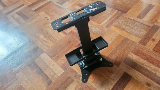 Soporte de pared para monitor negro