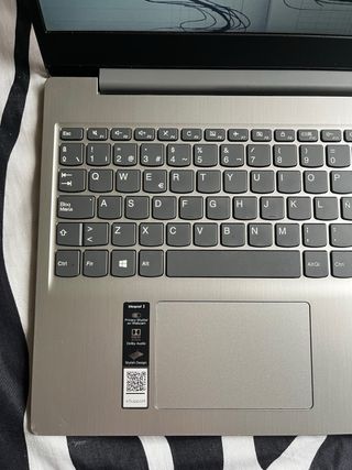 Ordenador portátil Lenovo Plata