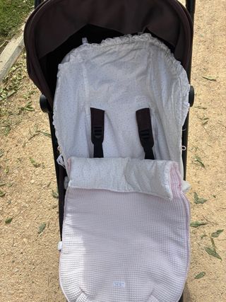 Saco para silla de paseo blanco y rosa