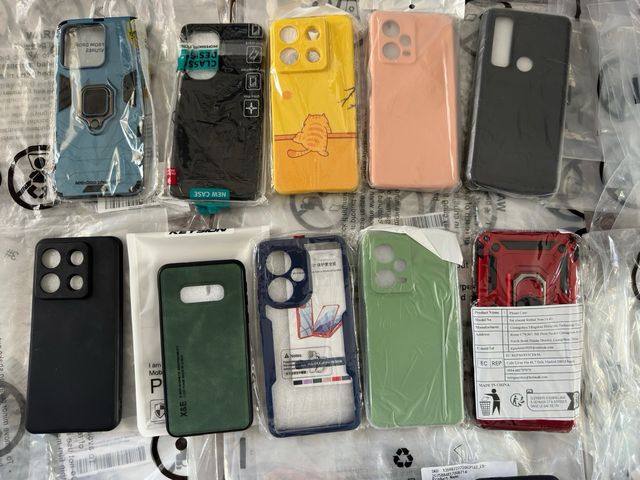 Lote liquidación n°16. Fundas de móviles y tablet