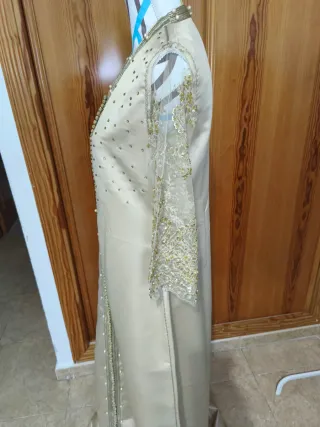 Caftán Dorado Encaje Talla M