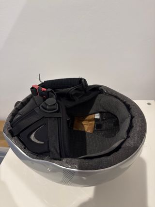 Casco de esquí Salomon plateado