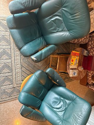 2 poltrone Stressless in pelle e legno