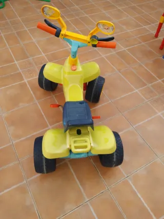 Triciclo Quax Amarillo