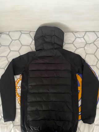 Abrigo Gym King Negro con Capucha