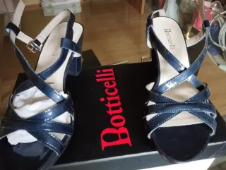 Sandalias fiesta Botticelli azul sin estrenar
