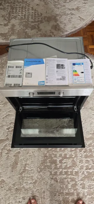 Horno BEKO como nuevo
