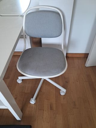 Escritorio y Silla IKEA PÅHL ÖRFJÄLL