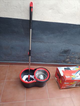 Fregona giratoria de 160 grados de rotación