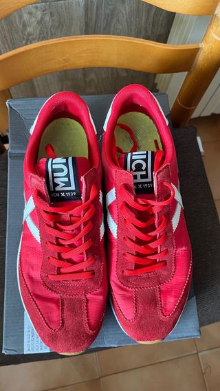 Zapatillas Munich Rojas y Blancas