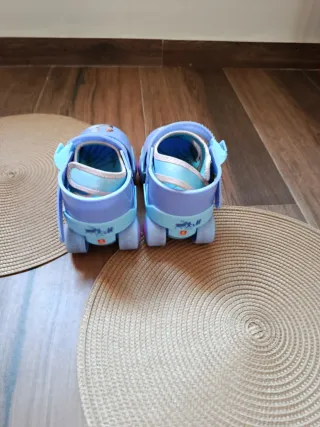 Patines Frozen y protecciones talla 27