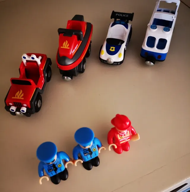 Juguetes Coches Play tive 1-8 años