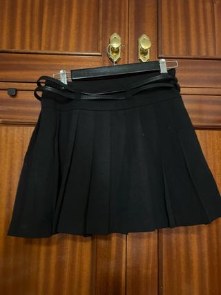 Falda pantalón negra tablas talla 36