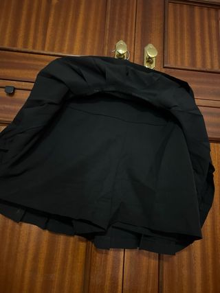Falda pantalón negra tablas talla 36