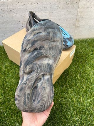 Yeezy Foam Runner MX Cinder