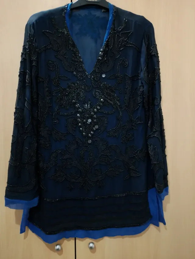 Blusa Fiesta Negra y Azul