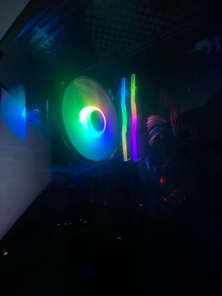 PC Gaming Negro con RGB