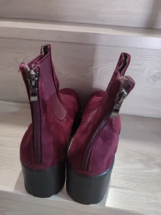 Botines con cremallera y plataforma