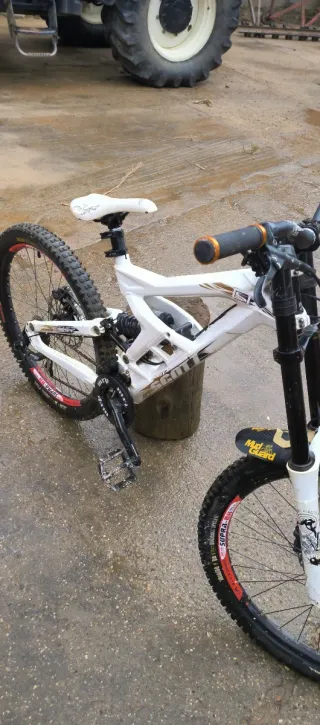 Scott Gambler DH20