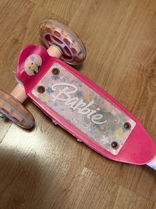 Patinete infantil Barbie