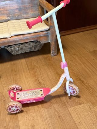 Patinete infantil Barbie