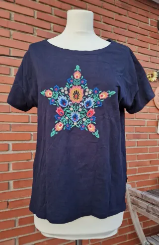 Camiseta Zara Talla L Bordada Estrella