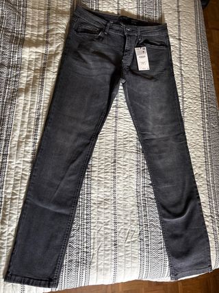 Pantalones vaqueros hombre grises