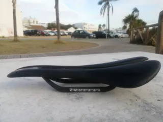 Sillín Carbono MTB. 105gr