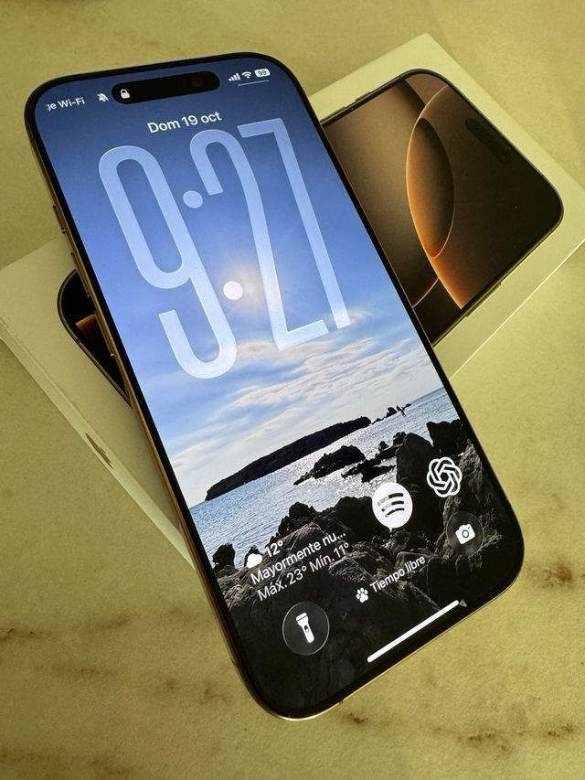 iPhone 16 Pro Dorado perfecto estado !