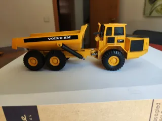 Camión Joal Volvo BM A35