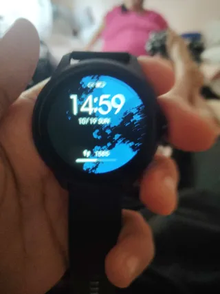 Reloj LW29 Negro sin encargador acepto intercambio