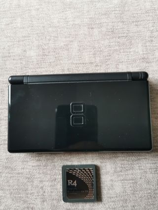 Nintendo DS Lite + Pokemon Esmeralda + Juegos