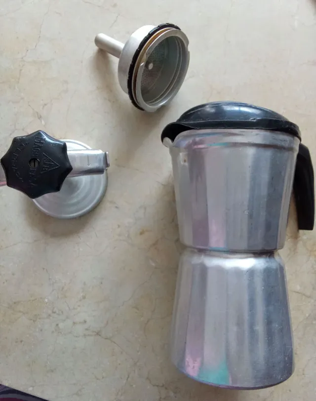 Cafetera antigua Magefesa
