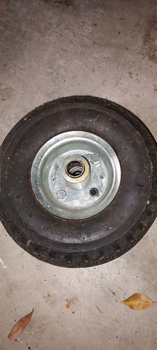 Ruota con cerchio per molteplici utilizz