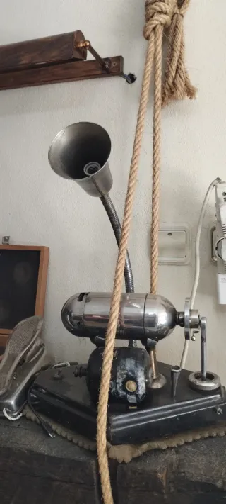 Máquina de coser medias antigua