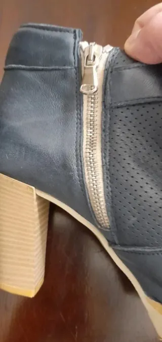 Stivaletti Must blu con zip