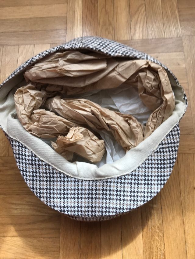 Gorra campera Marca Beirets Talla 52 a cuadros