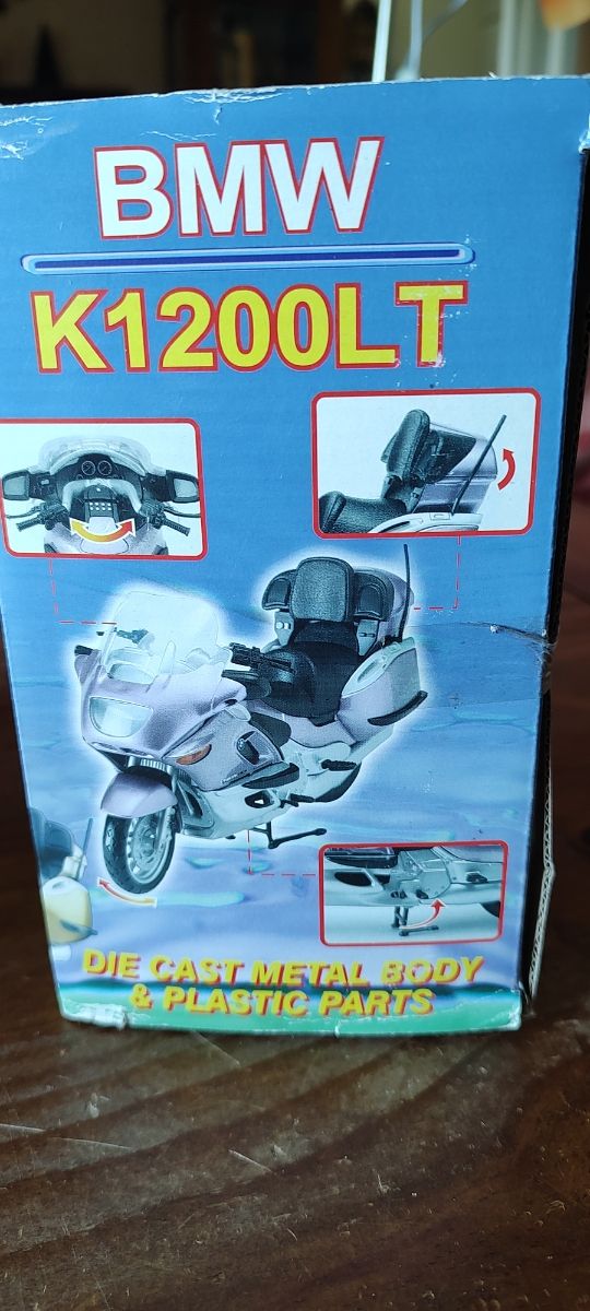 Modello BMW K1200LT scala 1:12 bellissim