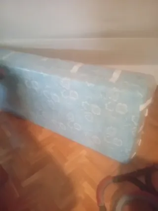 Cama individual 80cm., mas cama supletoria