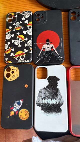 9 custodie per iPhone 11 + cuffie Apple