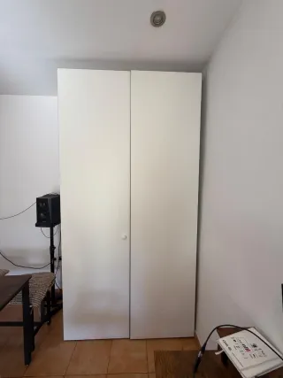 Mueble de guardado blanco