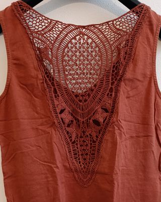 Canotta arancione con pizzo