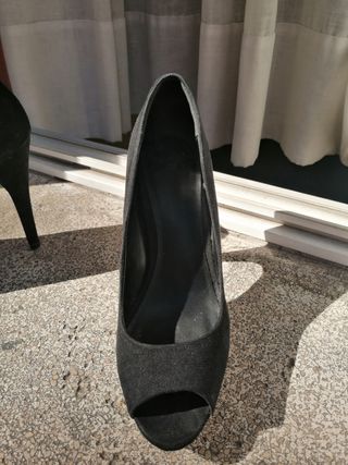 Zapatos Peep Toe Negros