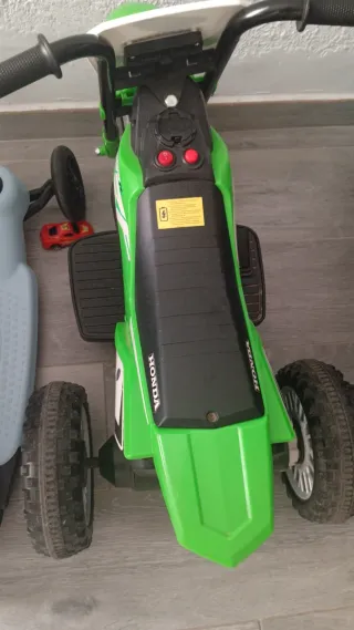 Moto eléctrica Honda verde