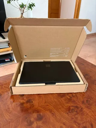 Microsoft Surface Pro 7+ i7 16GB 512GB SSD.