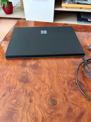 Microsoft Surface Pro 7+ i7 16GB 512GB SSD.