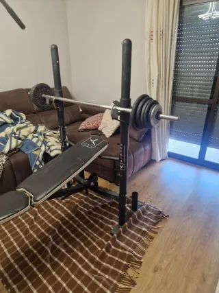 BANCO DE PESAS Y MUSCULACION CON POLEA 