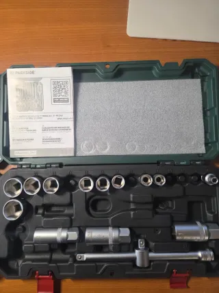 Set chiavi a bussola + maschi e filiere